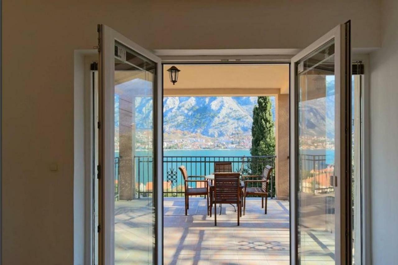 Sun Apartment Kotor Exterior foto